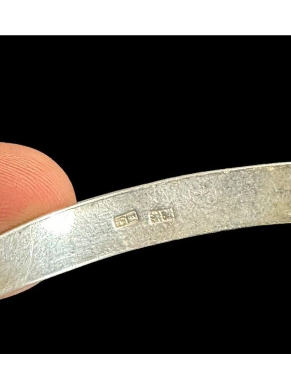 CHINESE Sterling Silver Vintage Etched Characters Bangle Bracelet - Picture 8 of 8